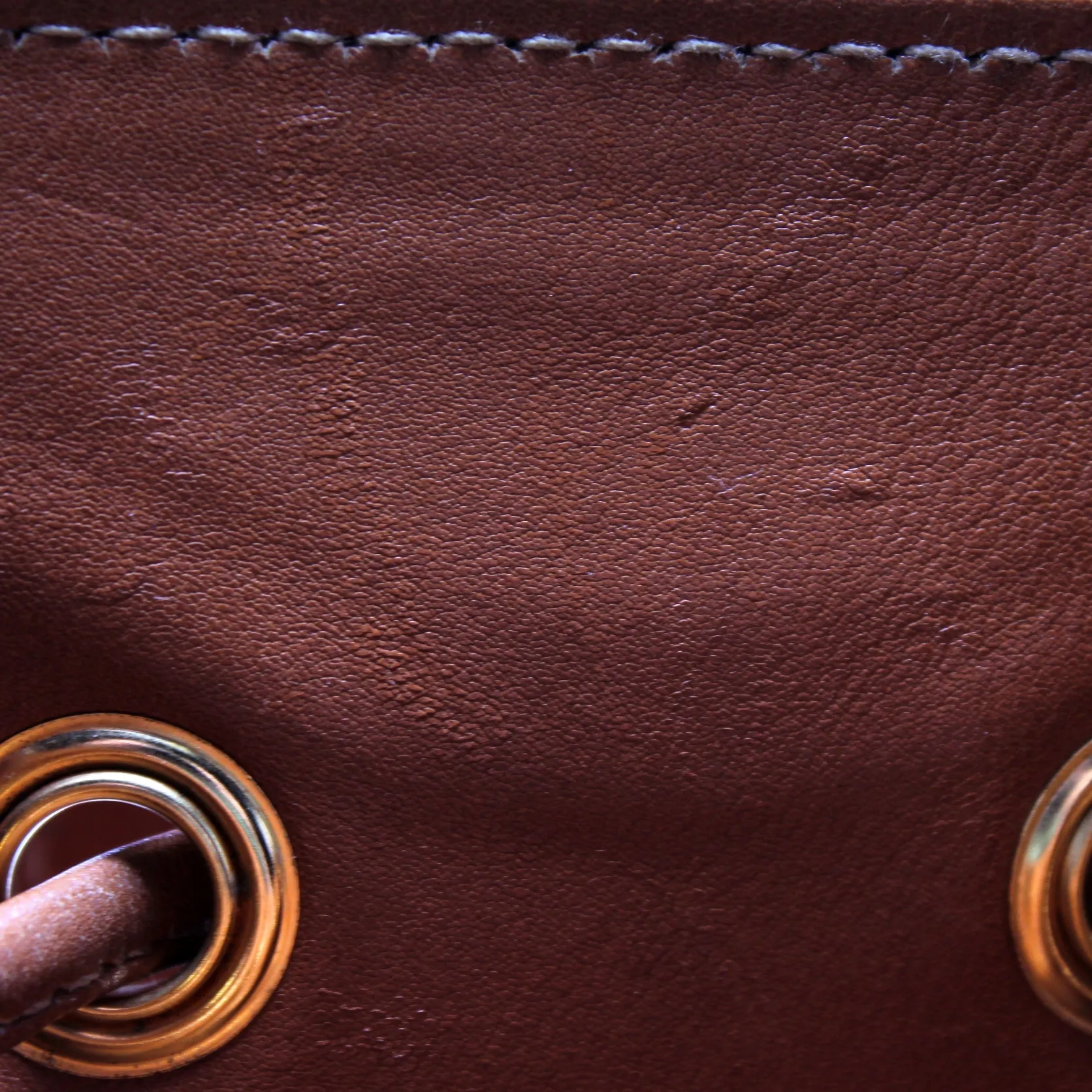 003-113 Bamboo Leather Drawstring Sling Bag Vintage