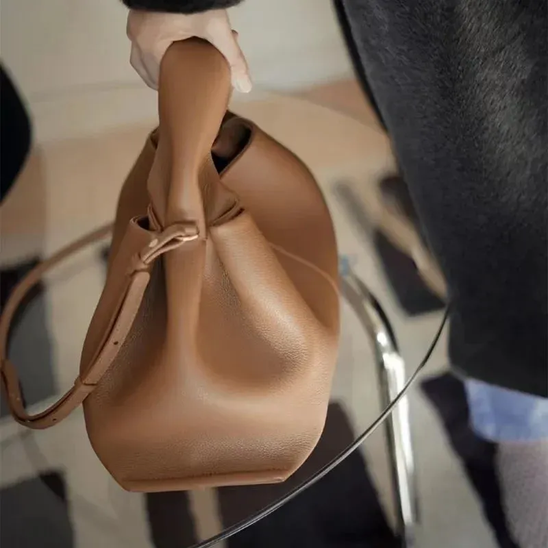 A&A Mero Hand Shoulder Side Bag