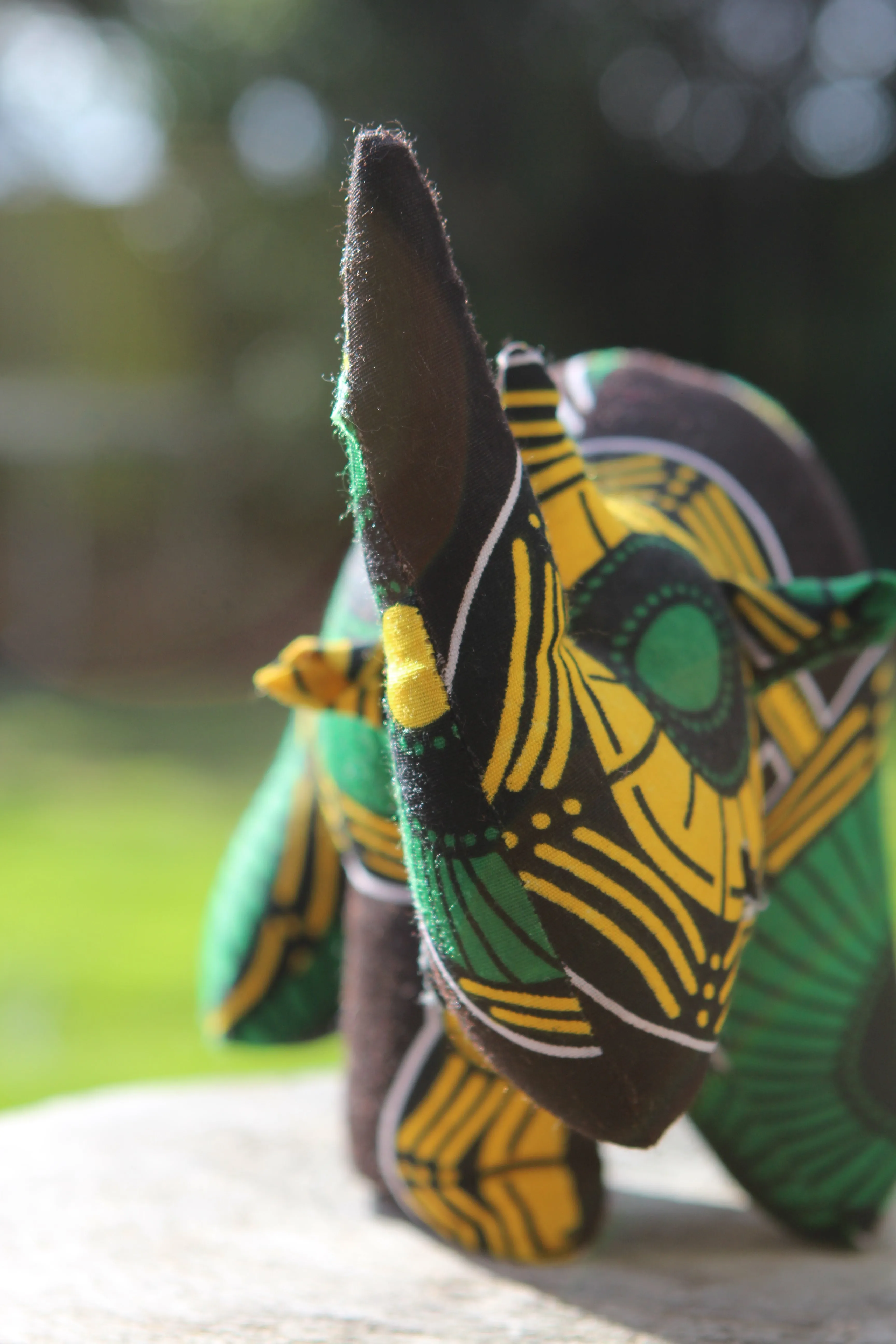 African Animal - Black & Green Rhino