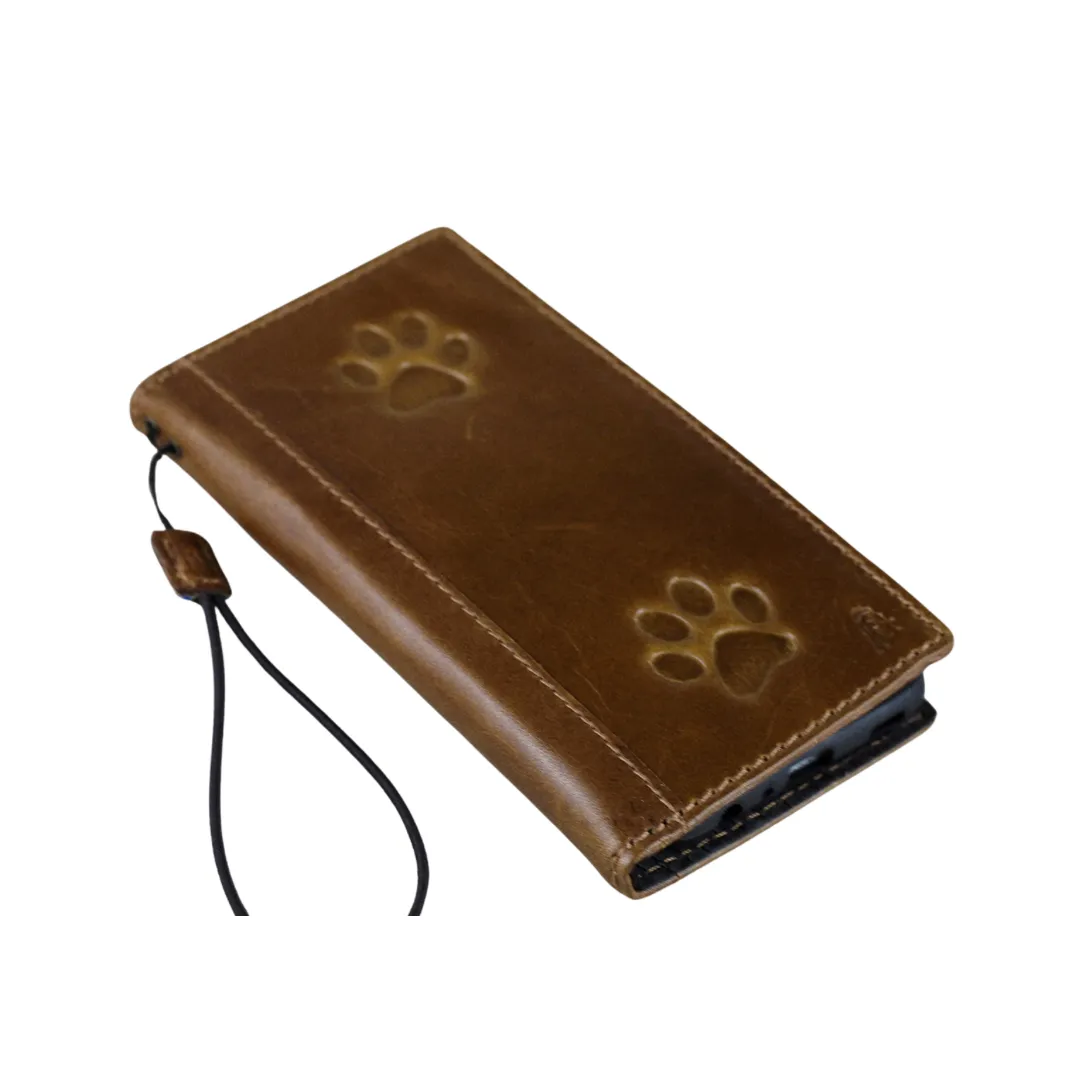 ARICHI Genuine Leather Dog Paw Case for Google Pixel – Handmade Tan Cover with Stamped Dog Paw Design & Card Slots