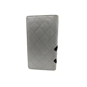 Chanel bag Vintage Ligne Cambon Yen Continental Wallet
