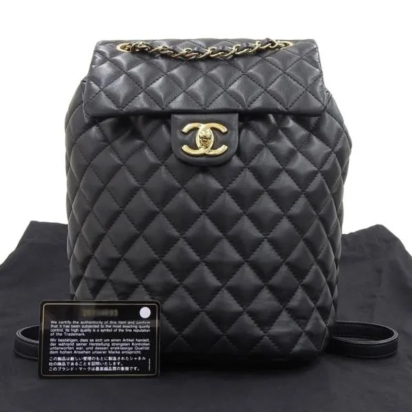 Chanel CC Quilted Leather Drawstring Backpack Leather Backpack A91121 in Good condition