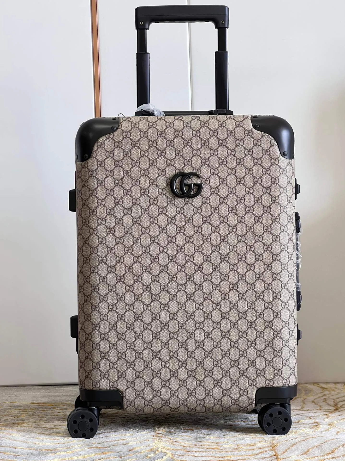 Gucci Valigia Travel Suitcase (2 Colors)