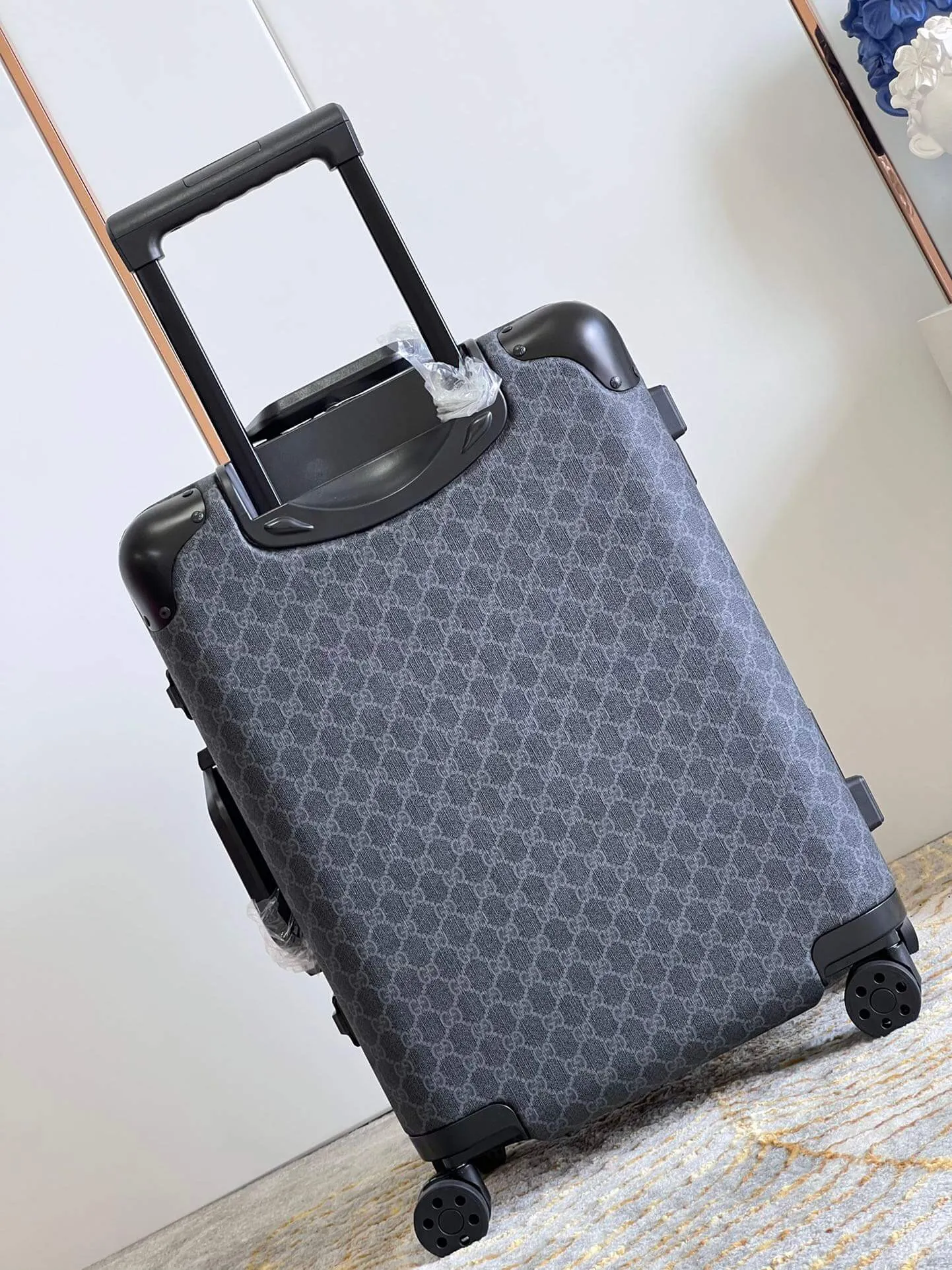 Gucci Valigia Travel Suitcase (2 Colors)