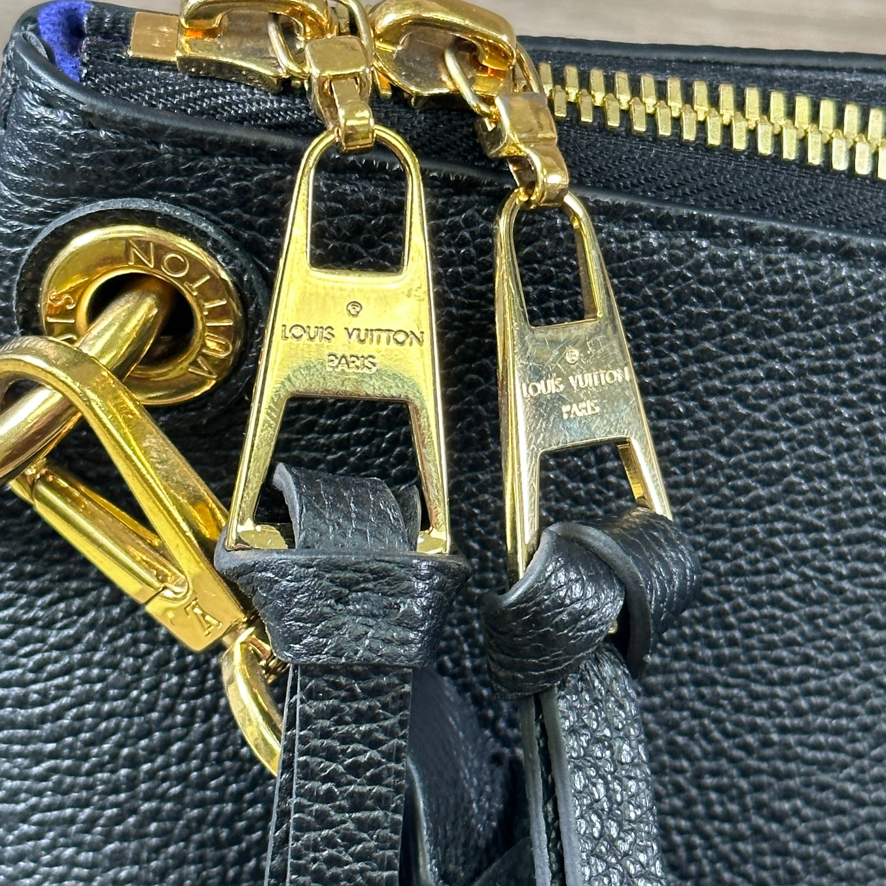 Louis Vuitton Empreinte Maida Hobo - Black