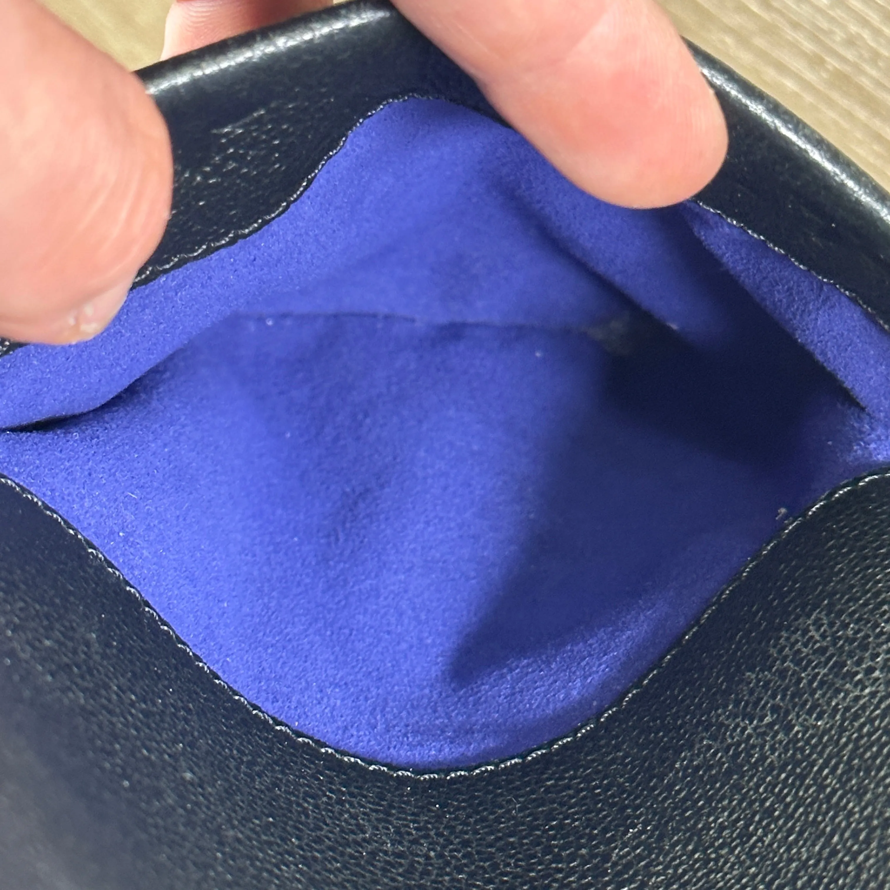 Louis Vuitton Empreinte Maida Hobo - Black